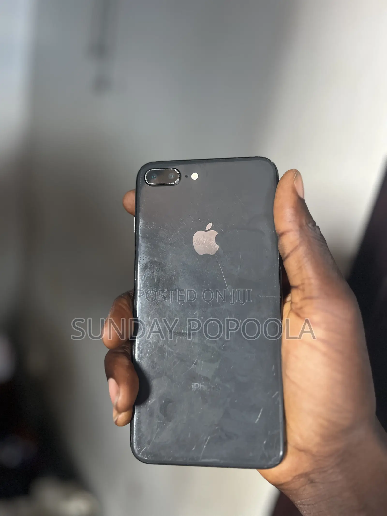 Apple iPhone 8 Plus 64 GB Black