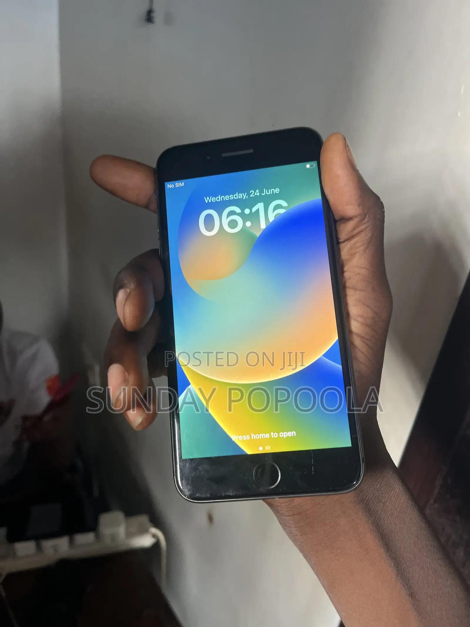Apple iPhone 8 Plus 64 GB Black
