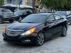 Hyundai Sonata 2013 Black