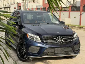 Mercedes-Benz GLE-Class 2018 Blue