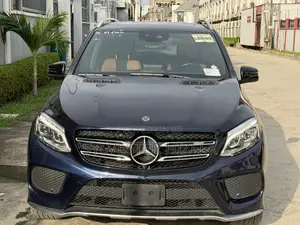Mercedes-Benz GLE-Class 2018 Blue
