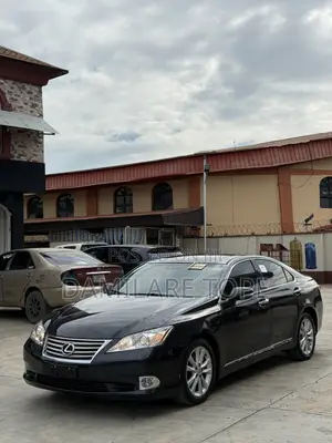 Lexus ES 350 2011 Green