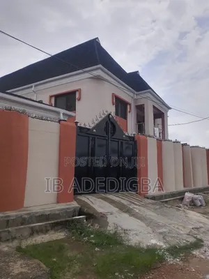 Furnished 3bdrm Apartment in Low Cost, Ikorodu Garage for rent
