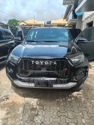 Toyota Hilux 2020 Black