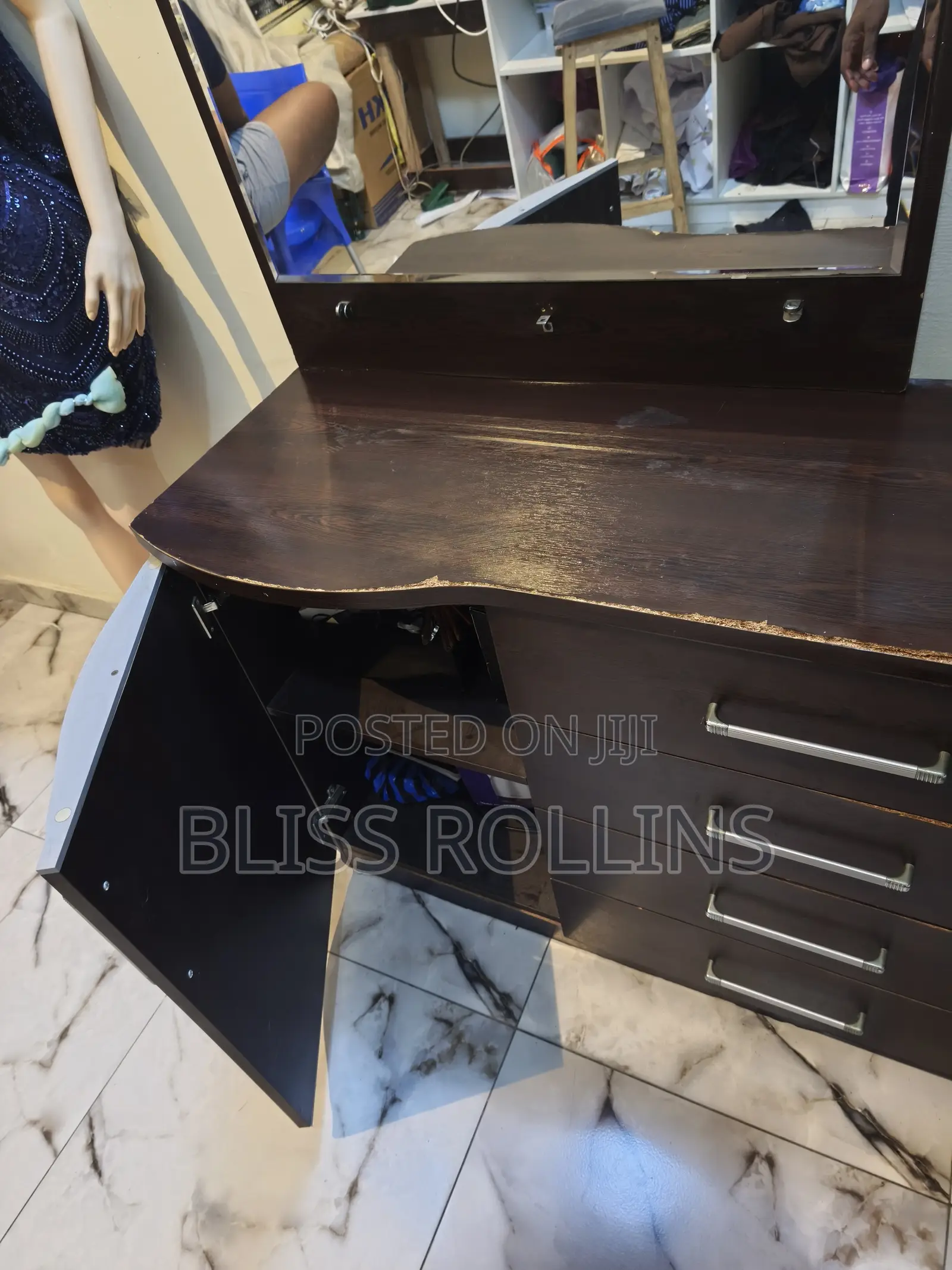 Cabinet With Mirror