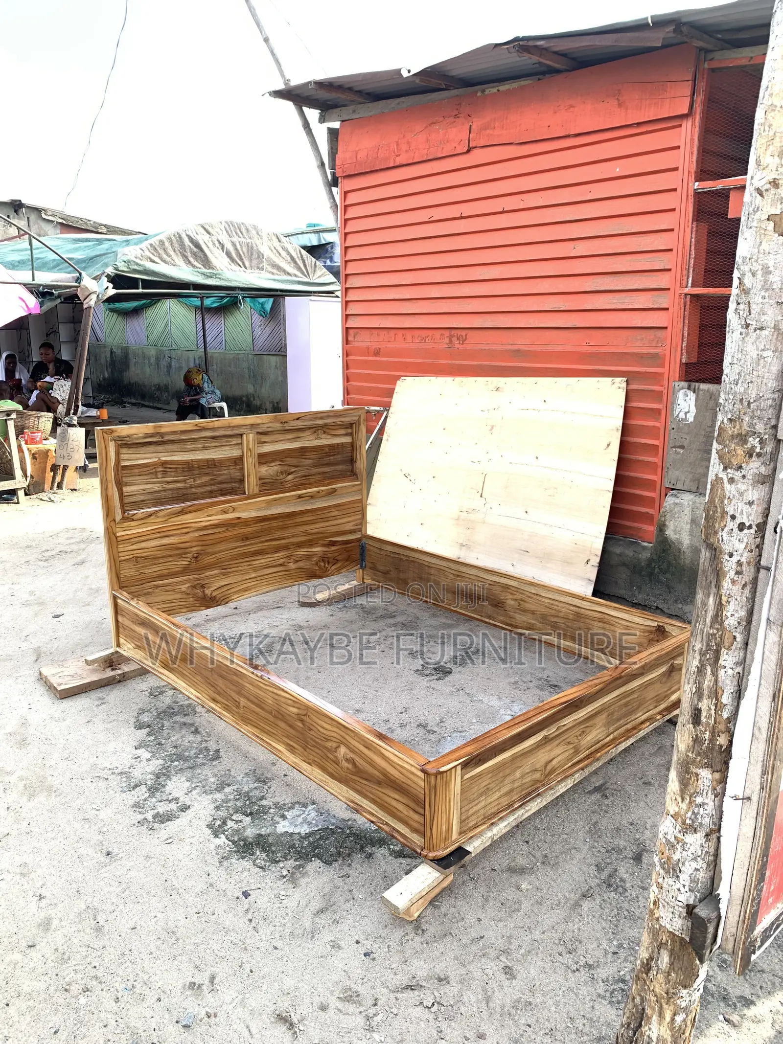 4.5ft by 6ft Bedframe