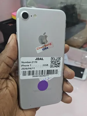Apple iPhone 7 32 GB Silver