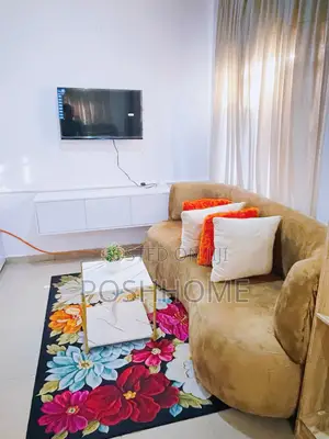 Cosy Studio Shortlet Apartment With Solar