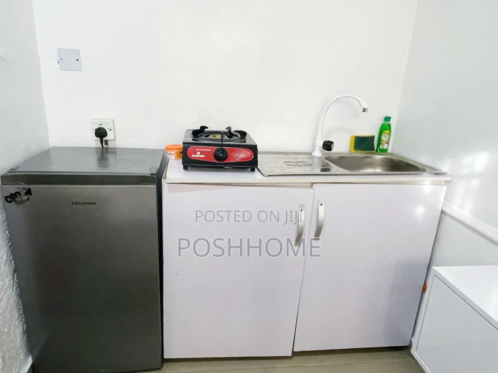 Cosy Studio Shortlet Apartment With Solar