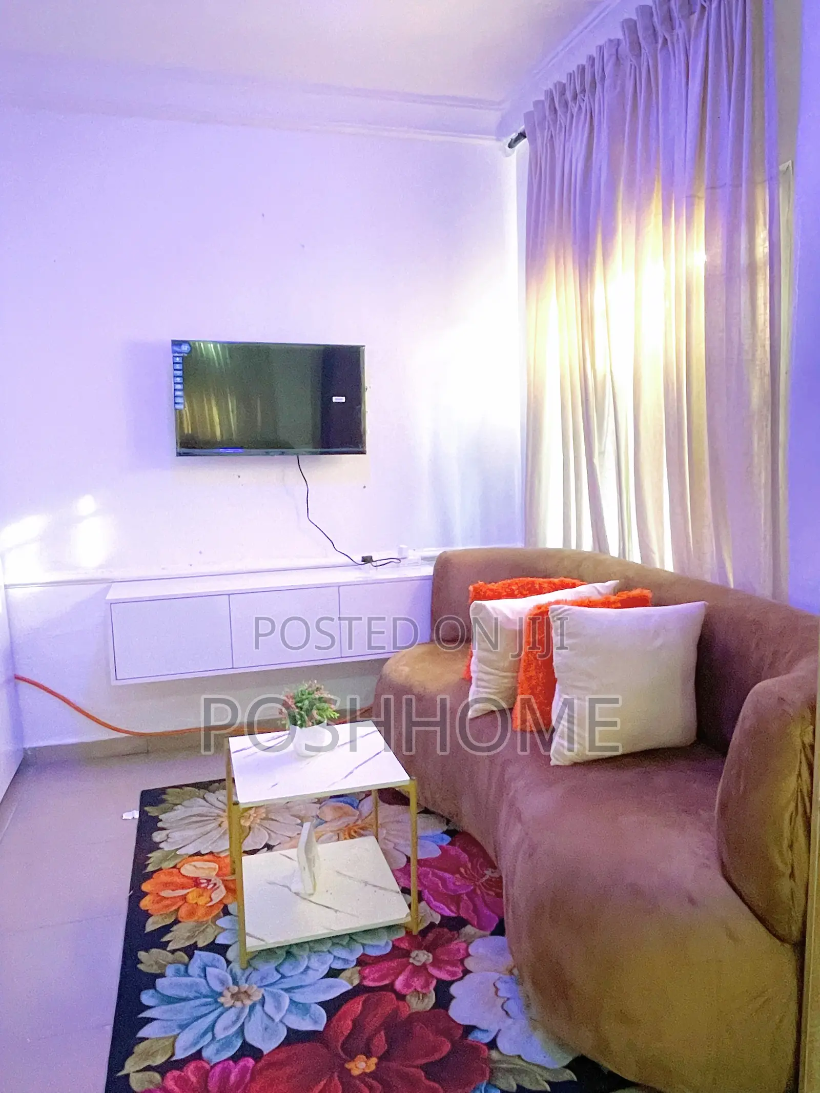 Cosy Studio Shortlet Apartment With Solar