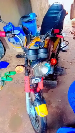 Bajaj Boxer 2010 Red