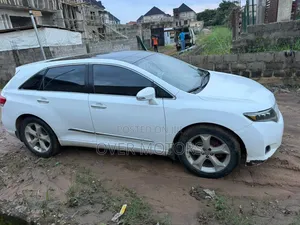 Toyota Venza 2012 White