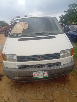 Volkswagen Transporter 2003 White