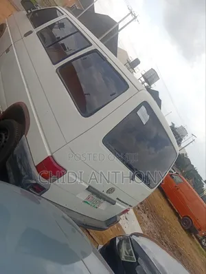 Volkswagen Transporter 2003 White