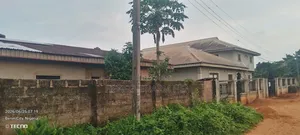 2bdrm Block of Flats in Hollings Worth, Ikpoba-Okha for rent