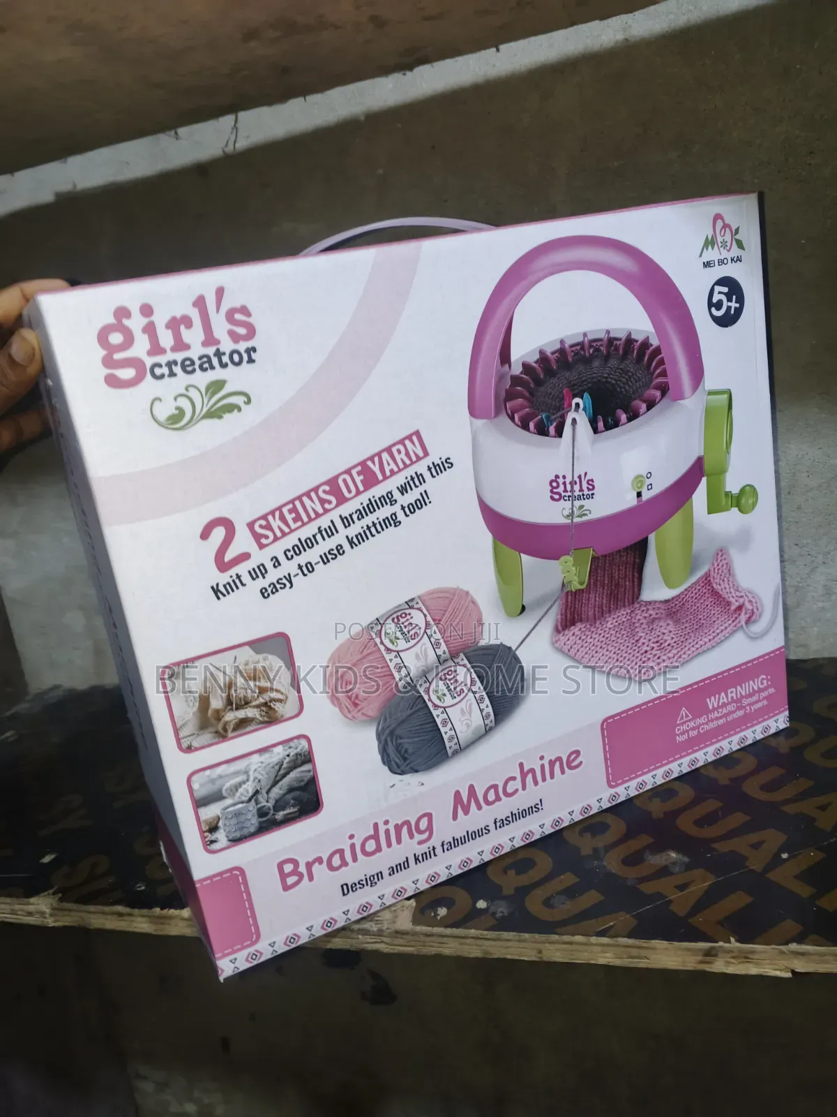 Wool Knitting Machine