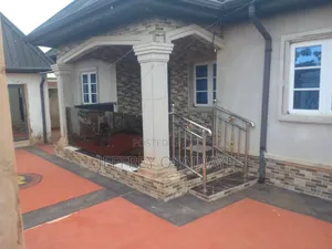 3bdrm Apartment in Jeffrey Real Estate, Benin City for rent