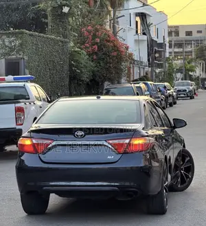 Toyota Camry XLE 4dr Sedan (2.5L 4cyl 6A) 2015 Black