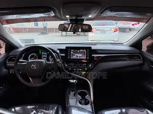 Toyota Camry 2021 White