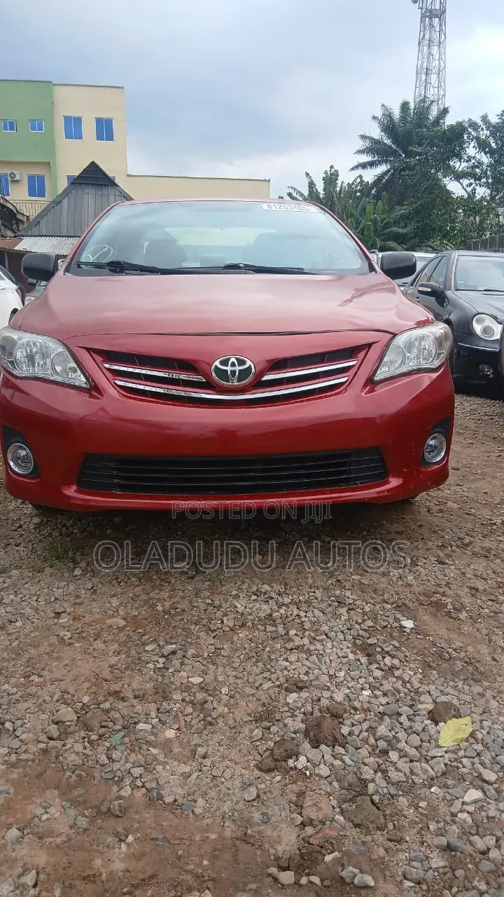 Toyota Corolla 2011 Red