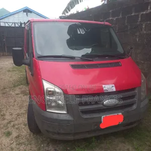 Ford Transit 2012 Red