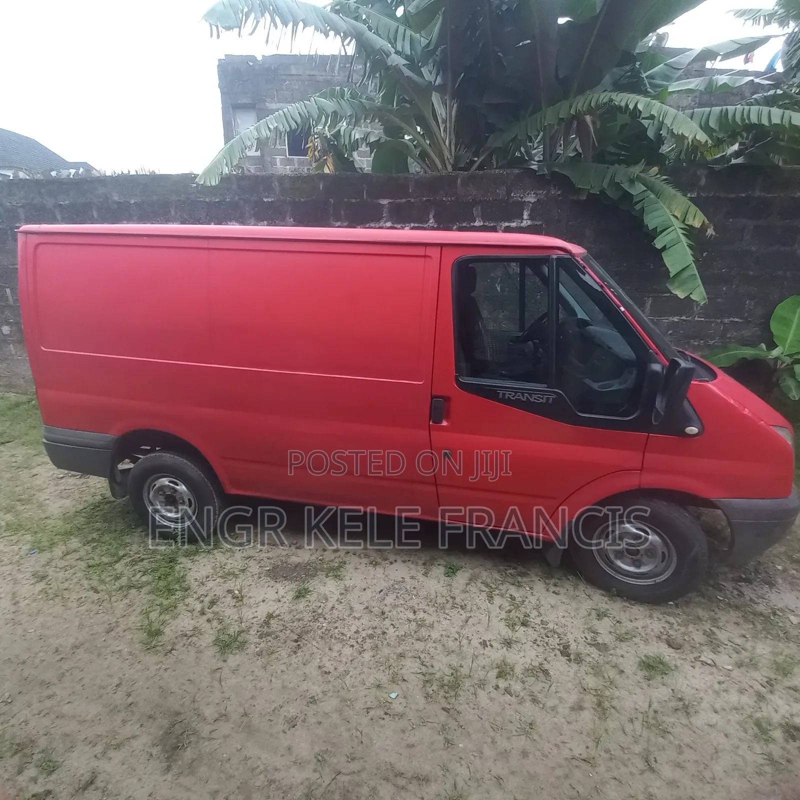 Ford Transit 2012 Red