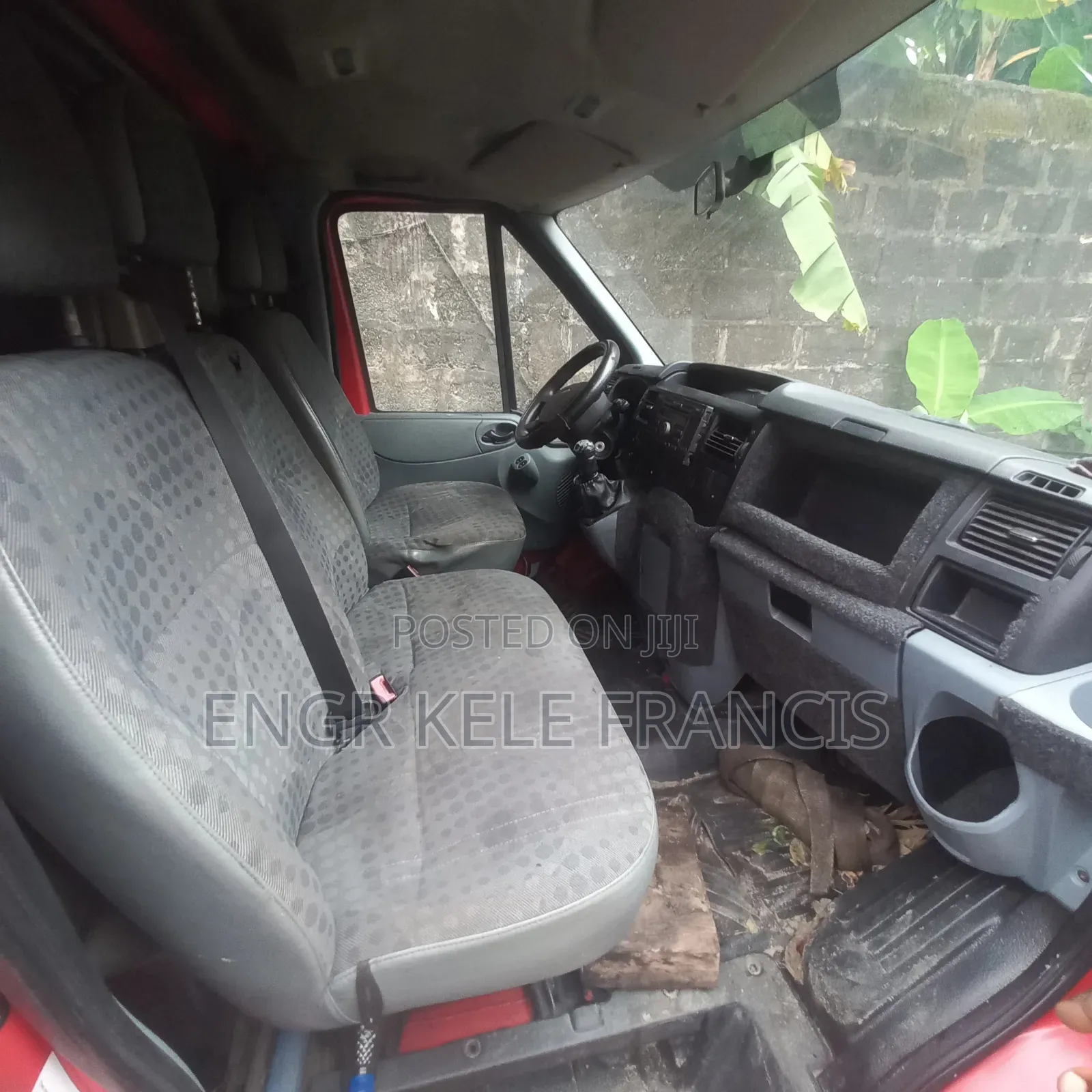 Ford Transit 2012 Red