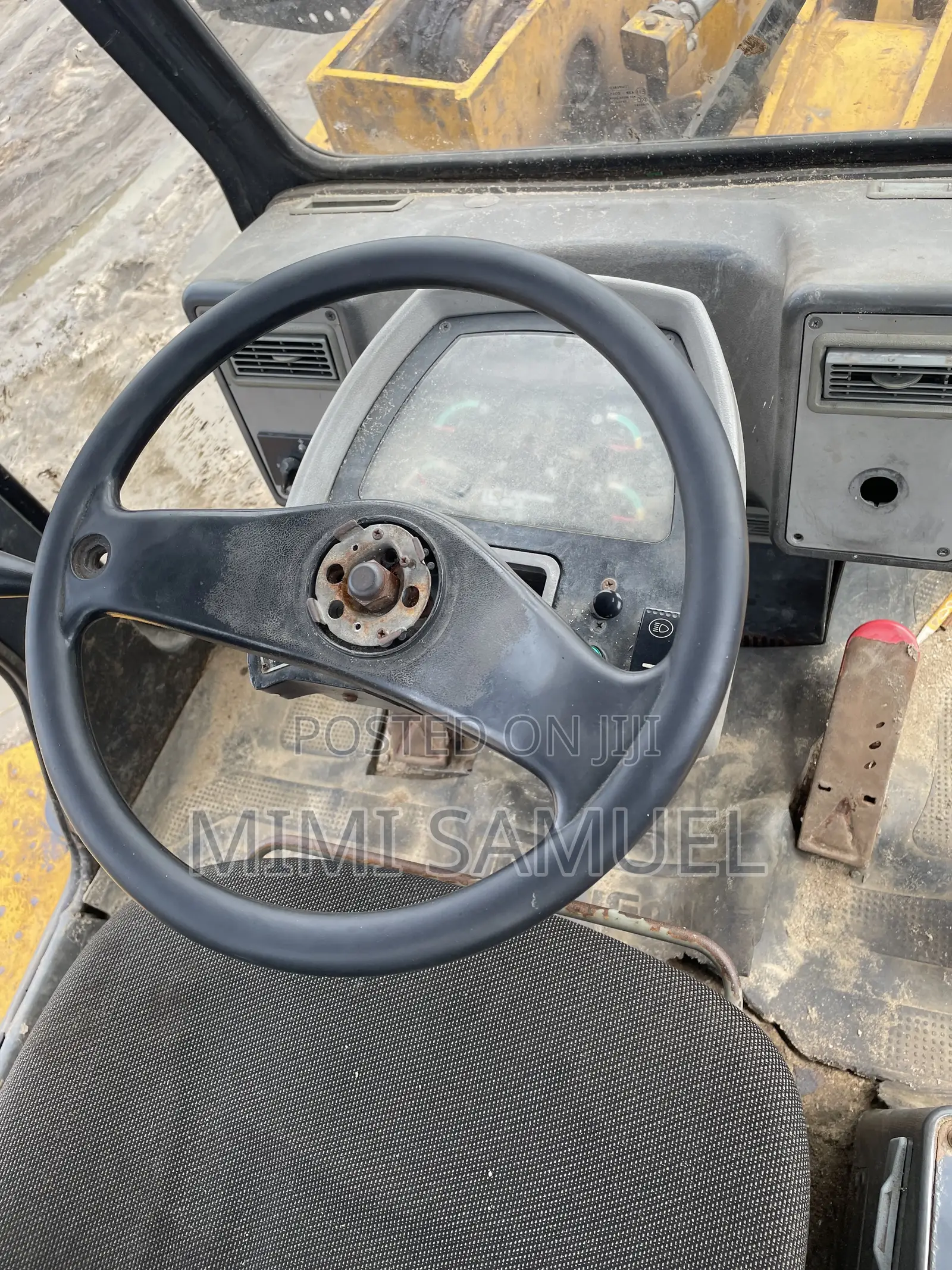 Excavator Construction and Heavy Machinery