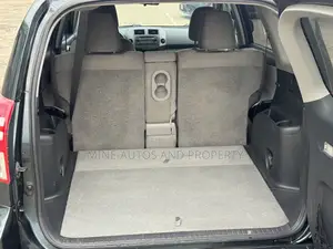 Toyota RAV4 LE AWD (2.5L 4cyl 6A) 2013 Green