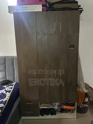7 Feet Wardrobe