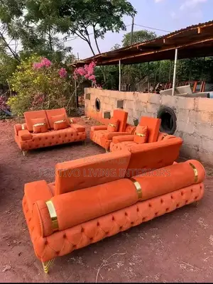 Morden Luxurious 7 Seaters Quality Sofas Plus Free Throw Pillows