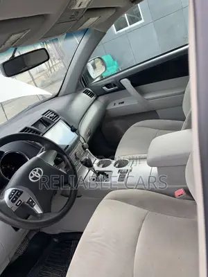 Toyota Highlander 2011 Silver