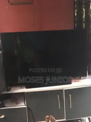 Samsung 42” Smart Tv
