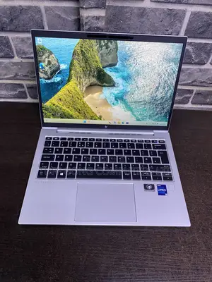 Laptop HP EliteBook 830 G9 16GB Intel Core i5 SSD 256GB