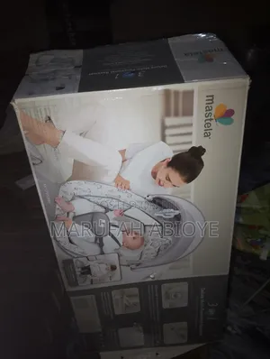 Mastela 3 in 1 Deluxe Multi- Functional Bassinet