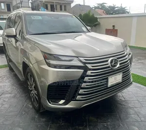 Lexus LX 2023 Gold