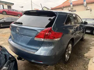 Toyota Venza V6 AWD 2010 Blue