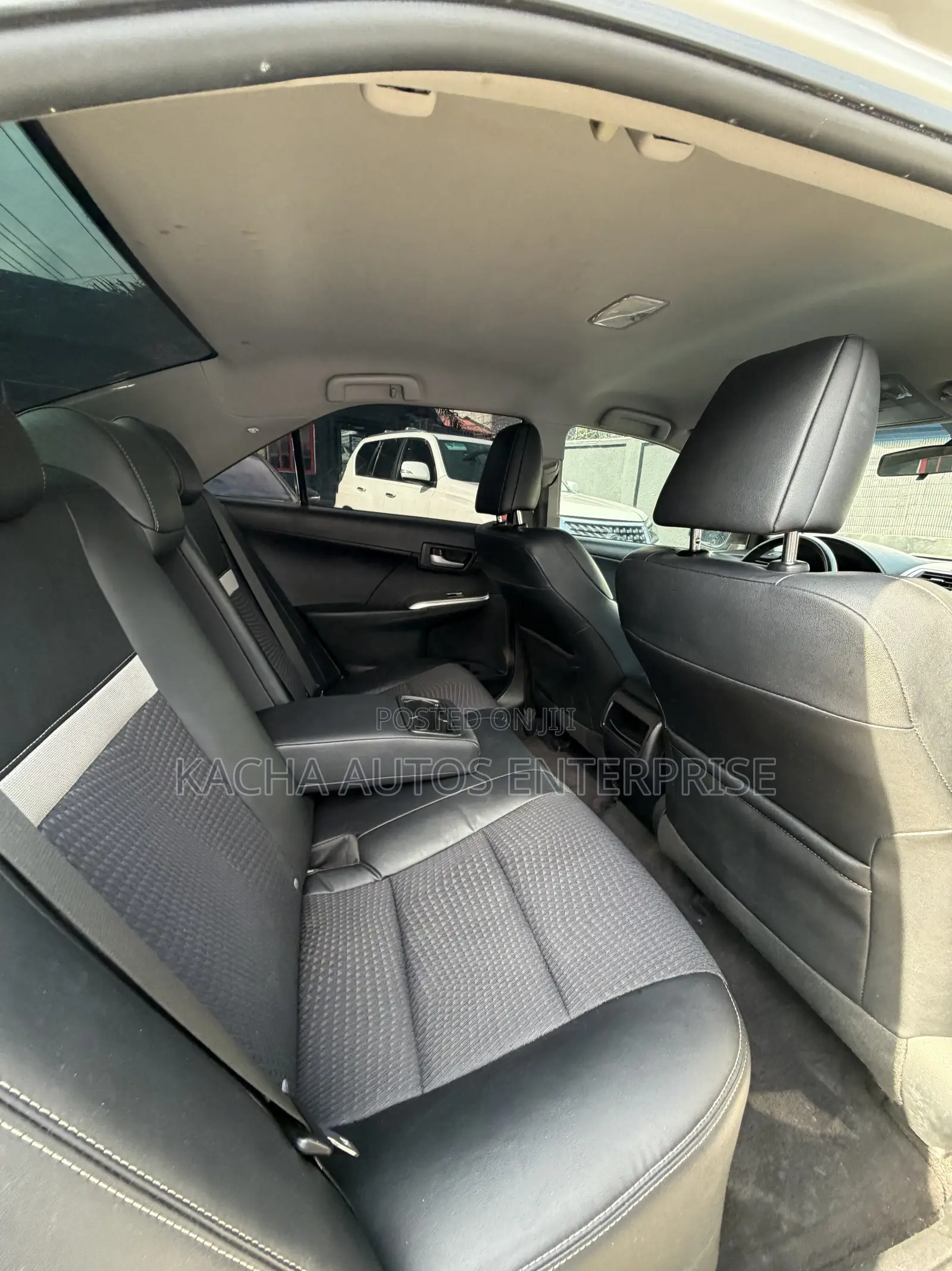Toyota Camry 2012 Silver