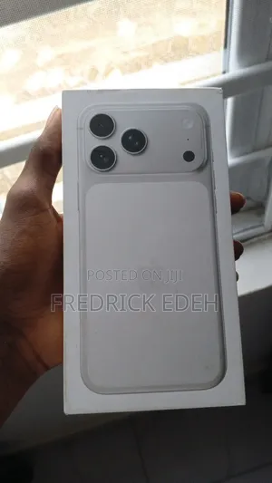 New Apple iPhone 17 Pro Max 256 GB Silver