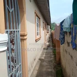 3bdrm Bungalow in Sona Brewery Sango for sale