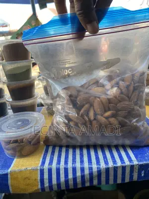 Organic Almonds Nuts 500g