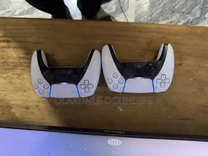 Ps5 Digital Console With 2 Pads