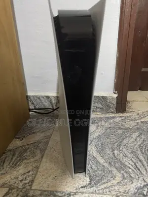 Ps5 Digital Console With 2 Pads