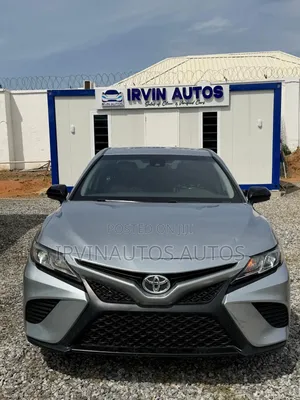 Toyota Camry 2020 Silver
