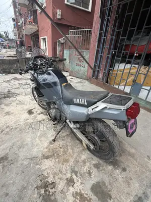 Yamaha 2003 Blue