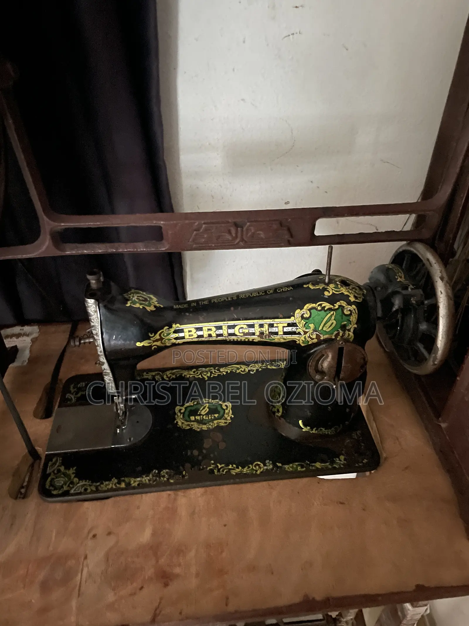 Sewing Machine With Stand
