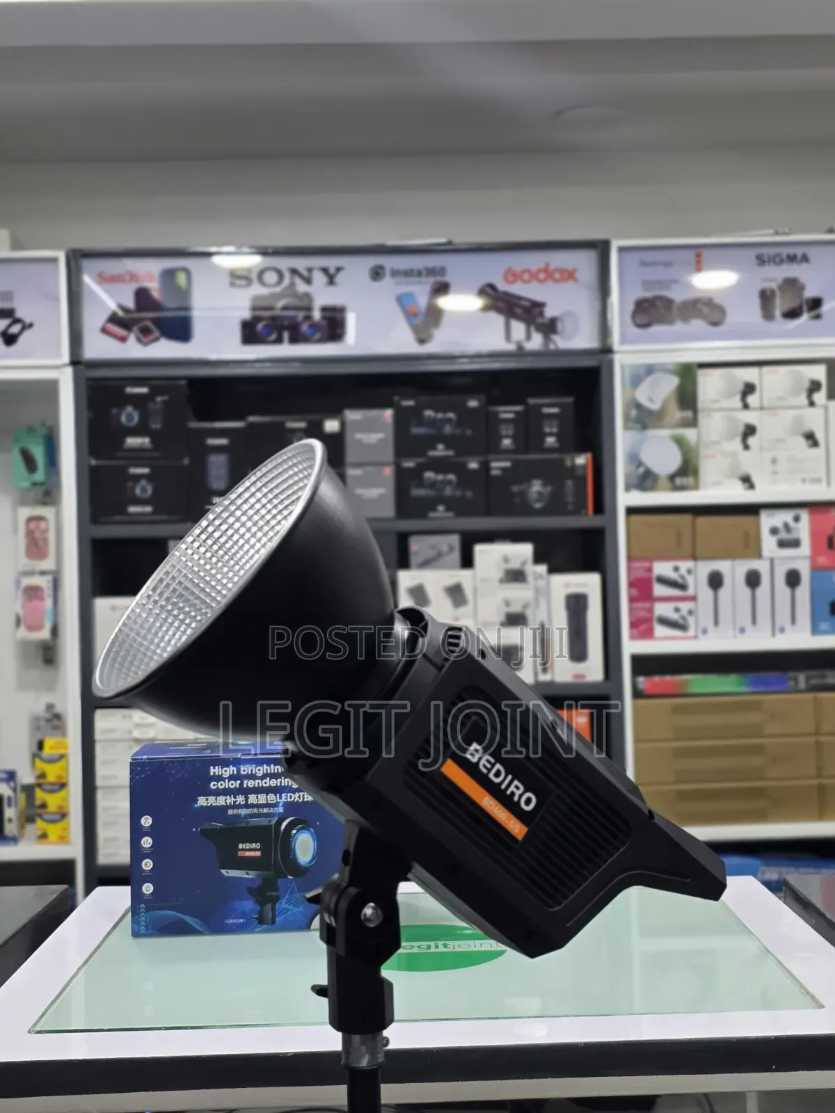 Bediro + Small Light Stand