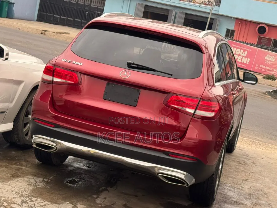 Mercedes-Benz GLC-Class 2018 Red