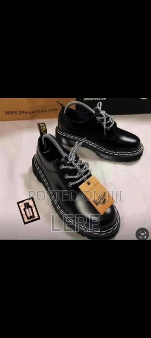 Sneakers Shoe