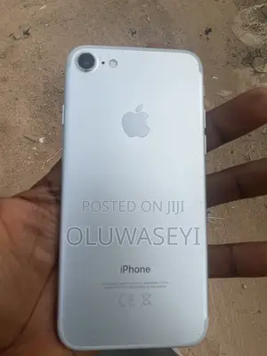 Apple iPhone 7 32 GB White